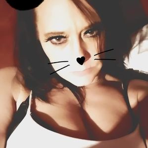 Meet your Posher, Lucretia